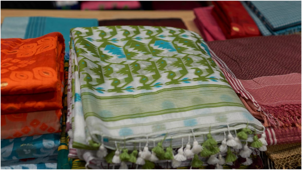Easy Hacks And Care Tips For Cotton Clothes in Hindi