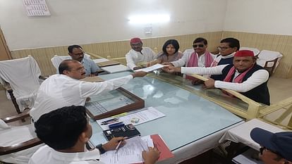 Lok Sabha Elections 2024: Dimple Yadav file nomination entire Saifai family seen including Akhilesh Yadav