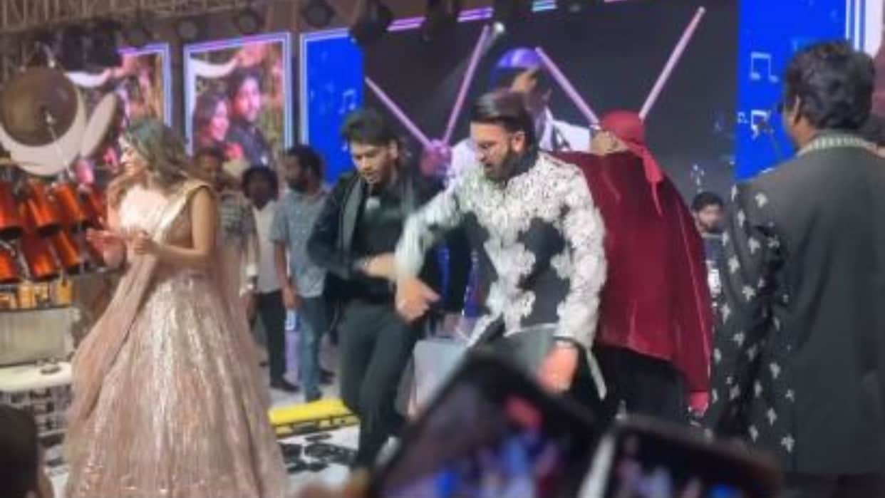 Ranveer Singh Atlee groove at Appadi Podu Lungi Dance at S Shankar daughter Aishwarya Second wedding viral