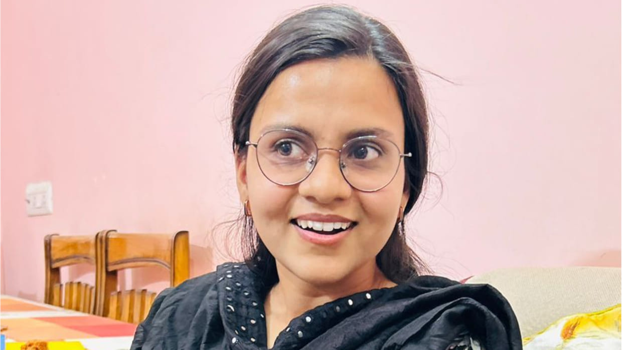 Gorakhpur's Nausheen got ninth rank in UPSC exam, SDM Khajni Shivam Singh also became IAS.
