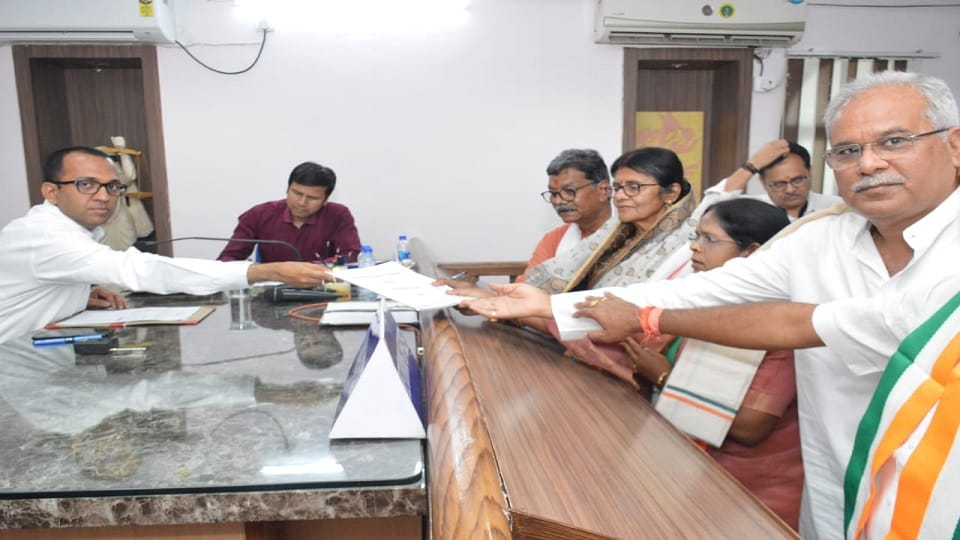 MP and Congress candidate Jyotsna Mahant filed nomination in Korba