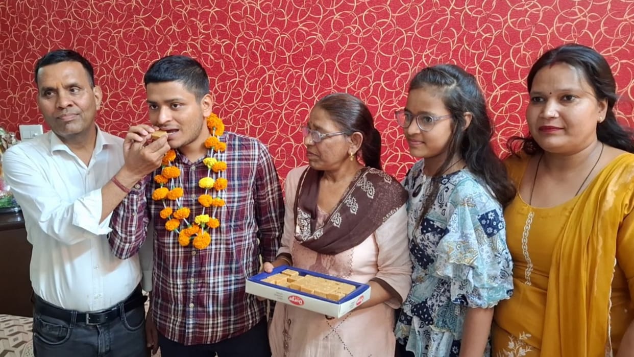 Haryana: Shubham Singla of Kaithal prepared for UPSC along with job, got 420th position