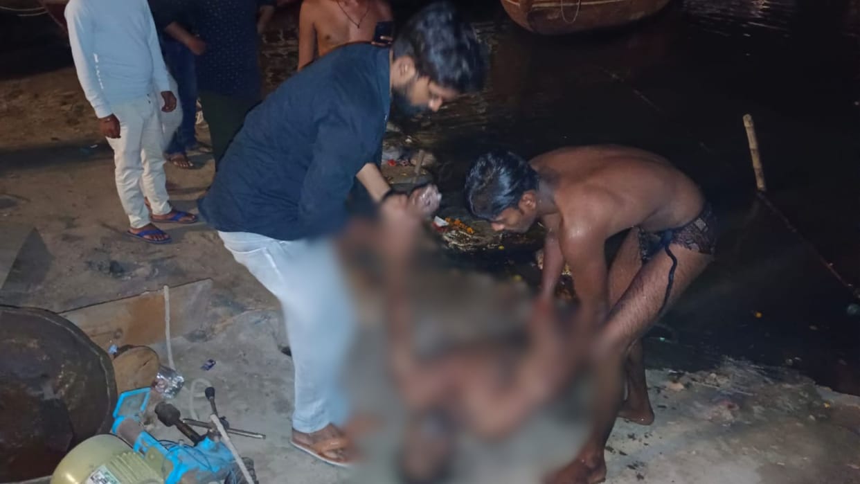 Nursing staff dies due to drowning Ganga river in varanasi