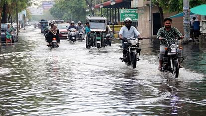 Waterlogging due to heavy rain with strong storm