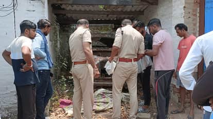 MP News 6 Year Old Girl Murder Throat Slit with Glass Bottle in Betul News in Hindi