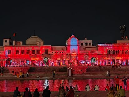 Ram Navami: Ayodhya illuminated, praises echoed in monasteries and temples, four lakh devotees reached Ramnaga