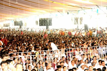 Damoh-Kundalpur: Acharya Samaysagarji Maharaj occupied the post of Acharya