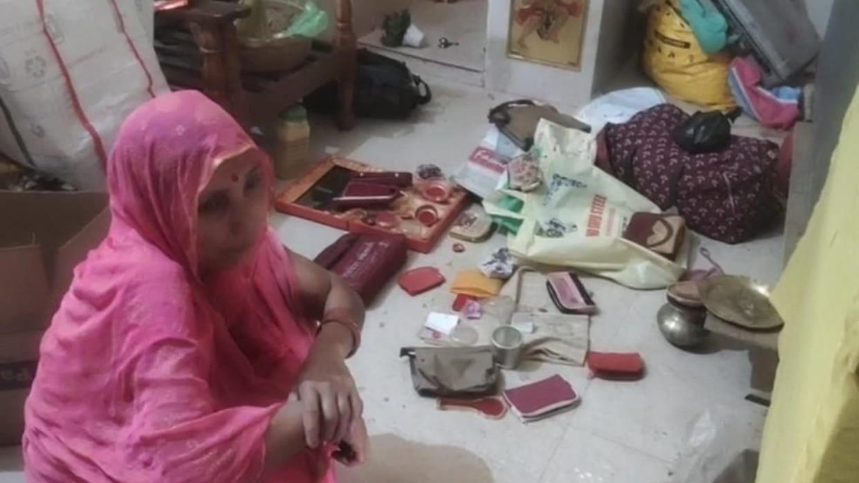 Goods worth Rs 35 lakh stolen from two houses in Sitamarhi