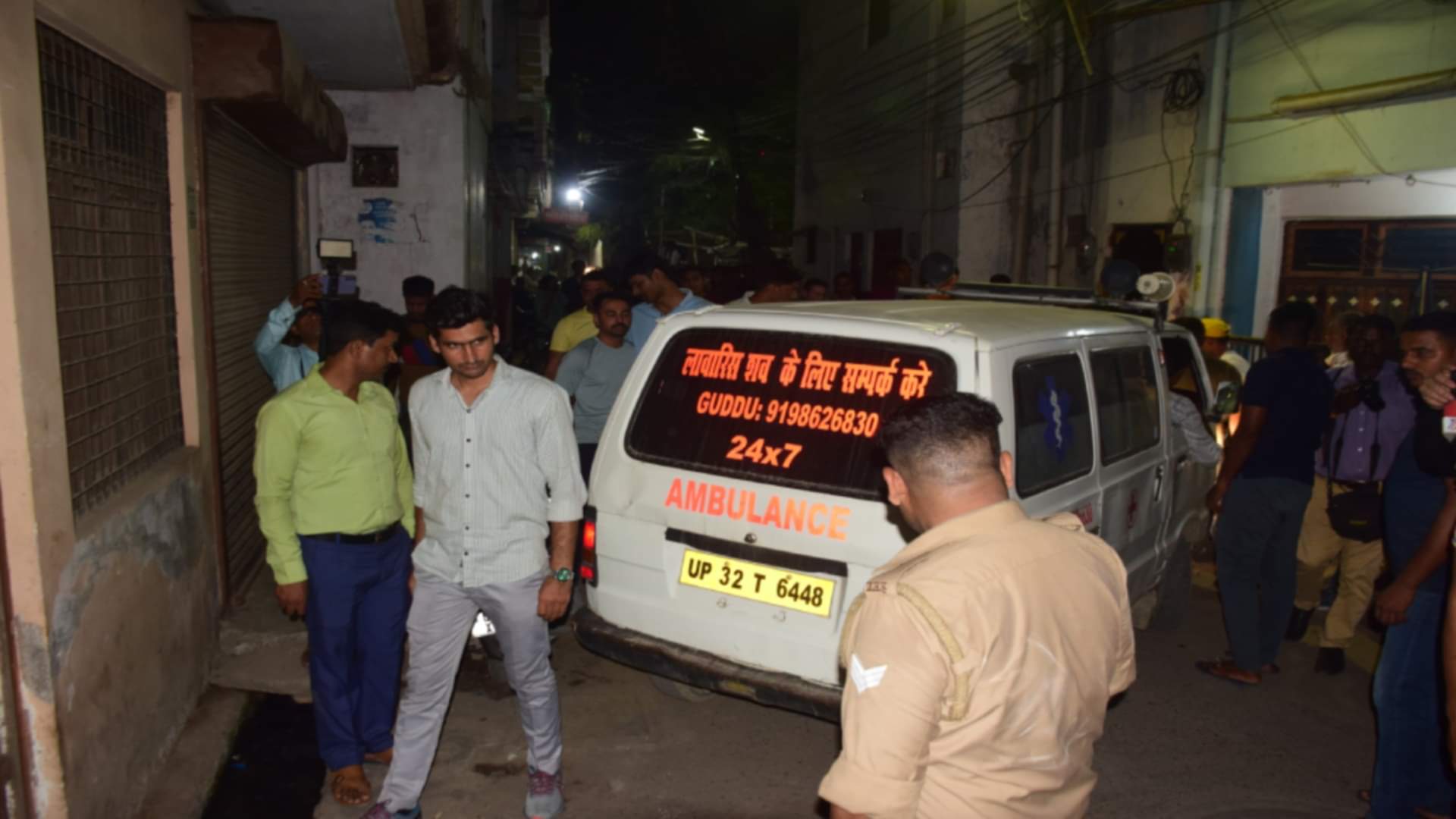 Both had committed suicide in Prayagraj female constable had consumed poison constable hanged herself