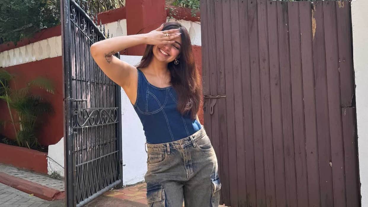 Former Bigg Boss contestant Jiya Shankar is struggling with mental health said this too will pass