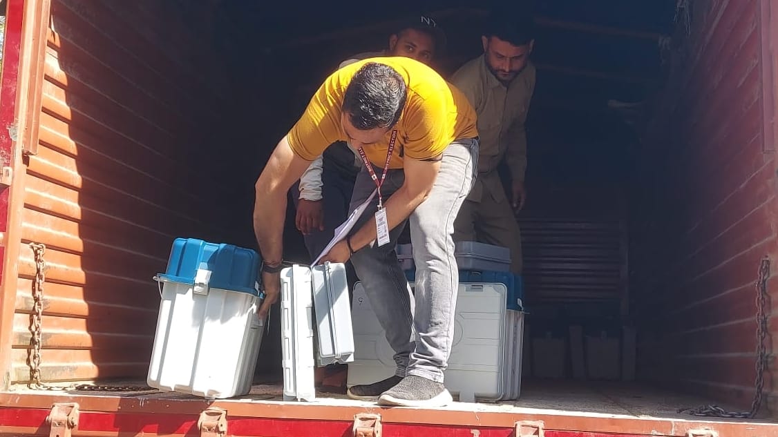 Udhampur Lok Sabha Election: Polling teams left from Kathua for the first phase of voting on April 19