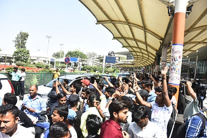 IPL 2024: Chenai Super Kings team arrived Lucknow.