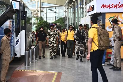 IPL 2024: Chenai Super Kings team arrived Lucknow.