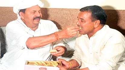 Akhand Jyoti light up at Kisan Bhavan Muzaffarngar, Tikait brothers yet not says Vijay Bhav