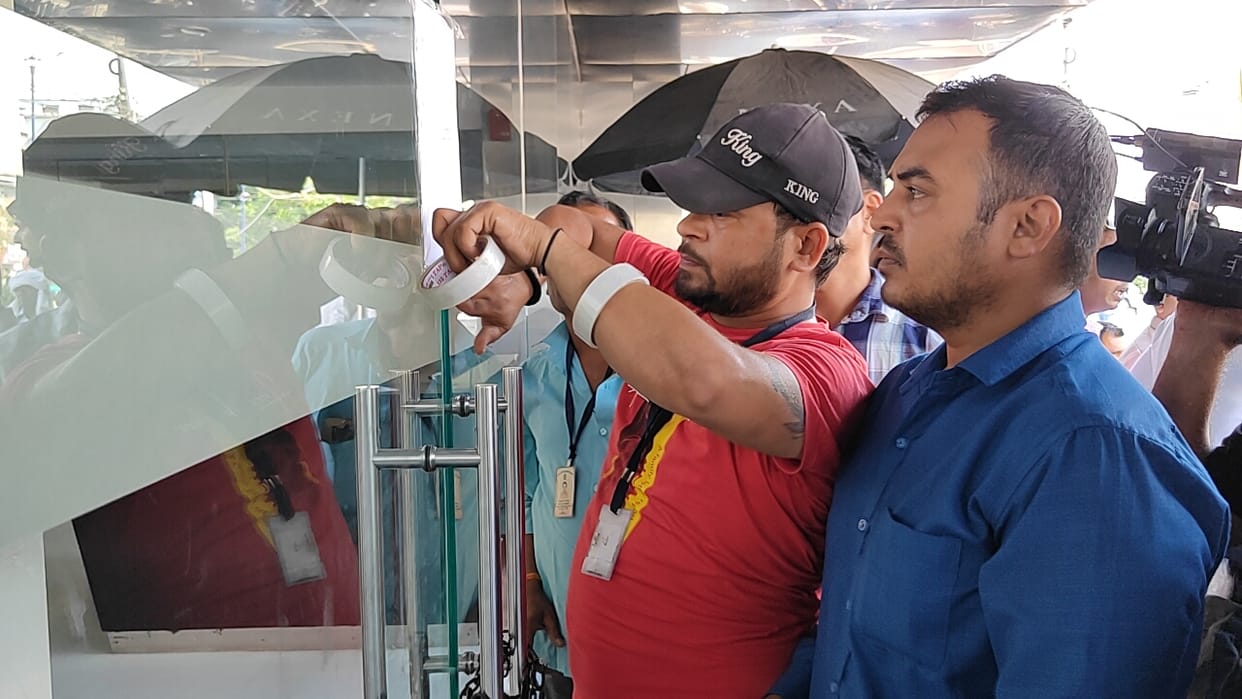 Indore News: Two buildings in Indore sealed due to lack of fire safety arrangements, more than 50 offices evac