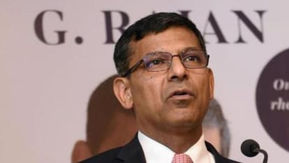 Raghuram Rajan: 'चिप निर्माण के लिए अरबों डॉलर की सब्सिडी देना सही नहीं', पूर्व RBI गवर्नर ने की आलोचना India not reaping benefits of democratic dividend: Raghuram Rajan