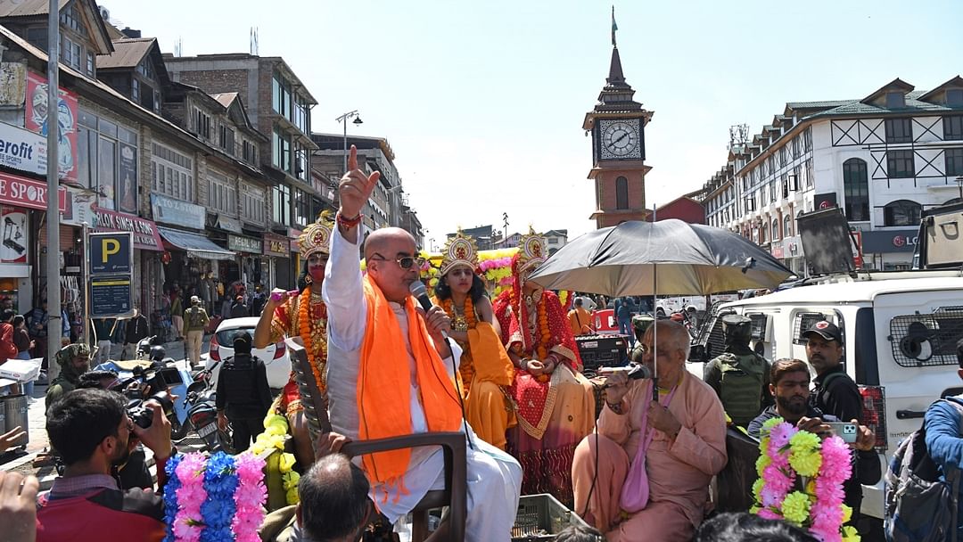 Kashmir Ram Navami : Kashmiri Pandits Took Out Shoba Yatra In Srinagar ...