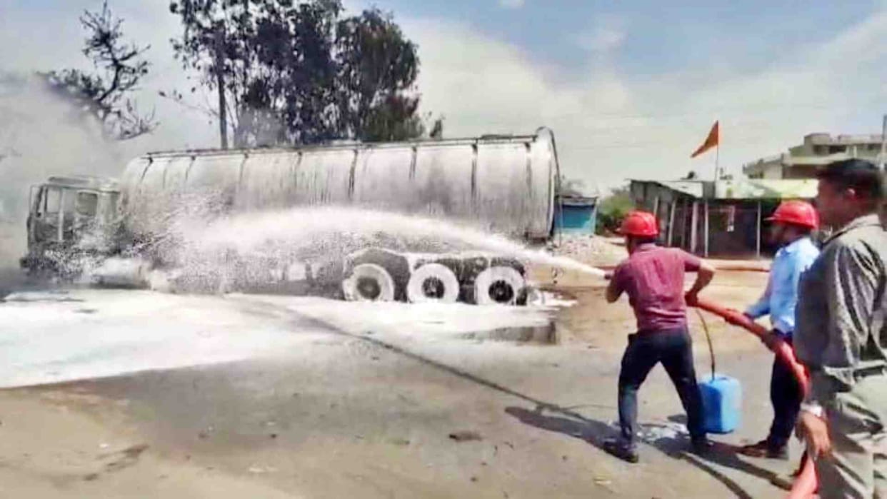 Beawar News: Tanker filled with ghee caught fire due to battery exploding upon starting