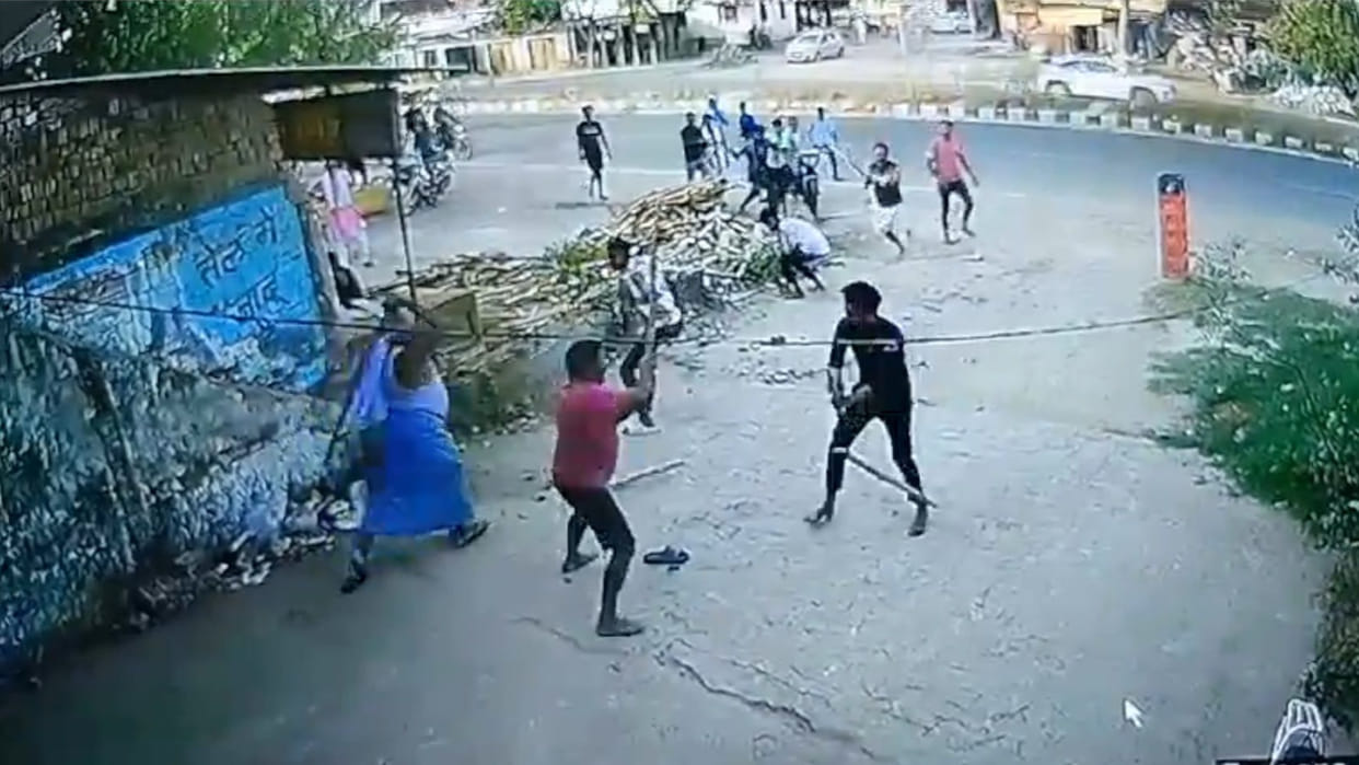 in Deoria, youth beat up father and son for not taking back the bottle of cold drink bought from the shop