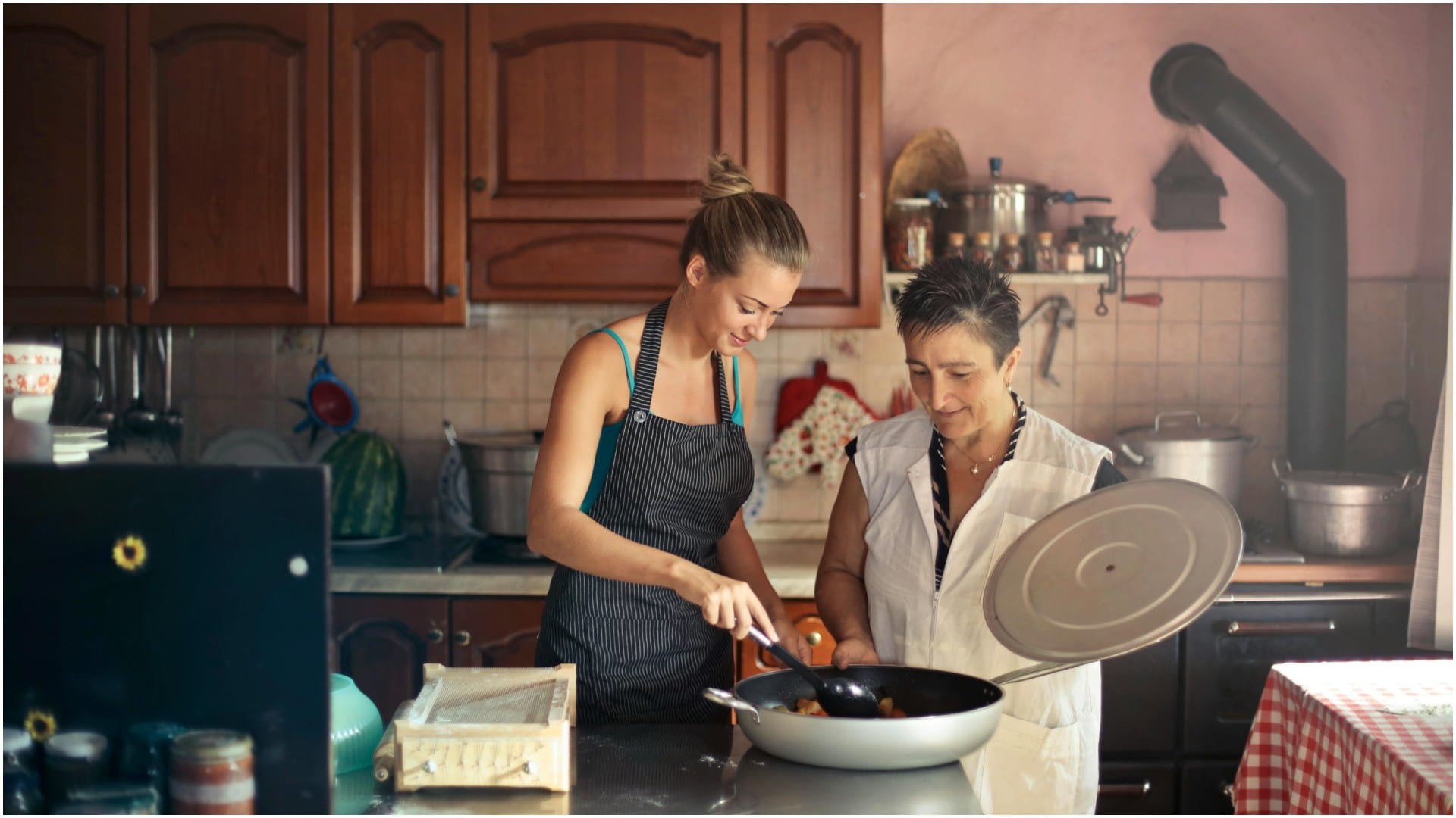 Relationship Tips To Overcome The Urge To Always Want To Impress Others