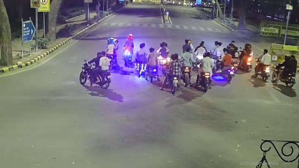 Delhi: One dead in a knife attack on two brothers who had gone to see the Dussehra fair