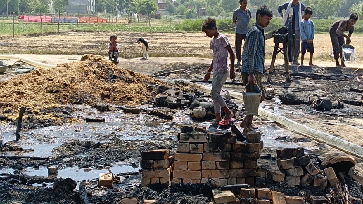 ten goats died two cows burnt and Hut destroyed by fire in varanasi