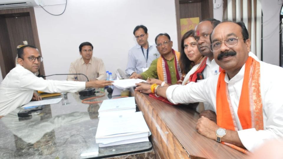 BJP candidate Saroj Pandey filed nomination Lok Sabha Election