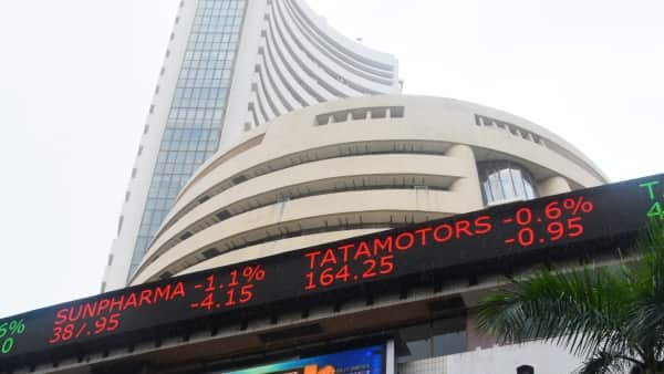 Sensex Nifty Share Market Maharashtra Diwas News Today Global Asian Market Trading Hindi Updates