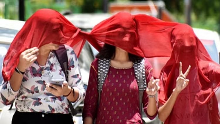 CG Weather News: छत्तीसगढ़ के पांच जिलों में तापमान 40 डिग्री के पार; भीषण गर्मी से लोगों का बुरा हाल