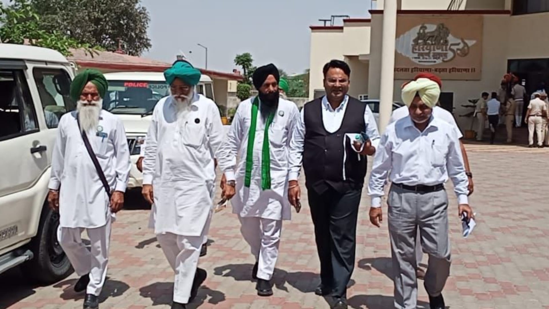 Farmer millers will block roads across Punjab for three hours