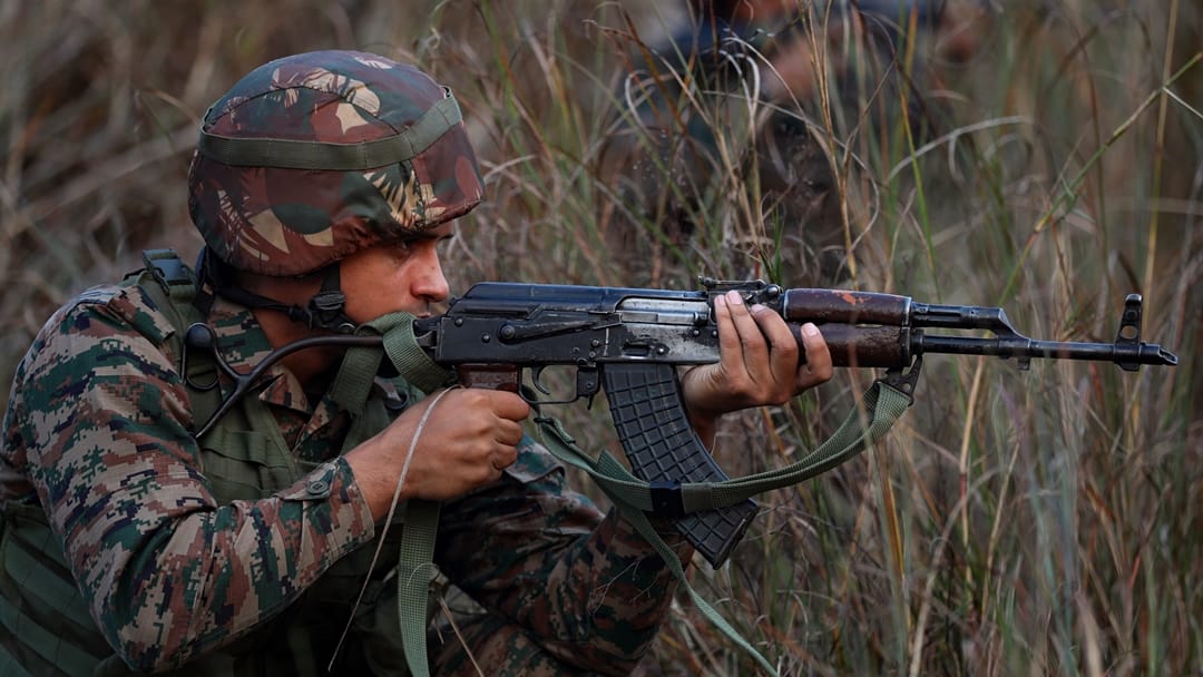 jammu kashmir : Infiltration bid foiled in Tangdhar area of Kupwara at loc