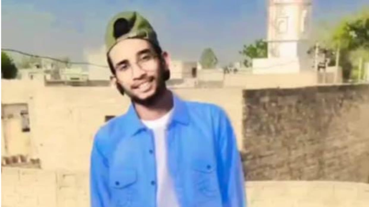Punjab: Teenager lost his life while taking selfie with pigeons, fell from water works tank