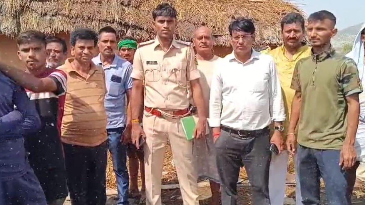 Half a dozen thatched houses burnt to ashes due to short circuit