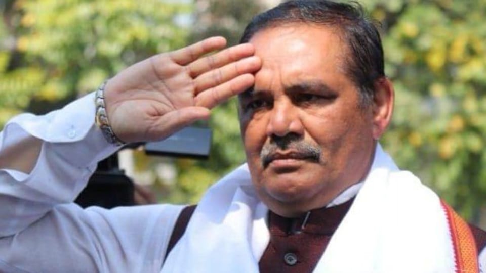 BJP Tried to appease senior leader vijay sampla
