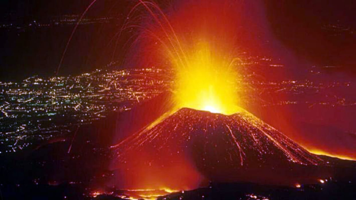Indonesia volcano eruption Leads evacuation of 11 thousand to safe place