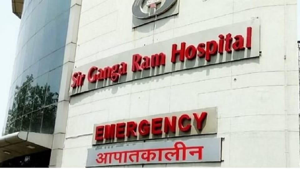 Worker's hand cut off in machine, doctors reunite after marathon surgery