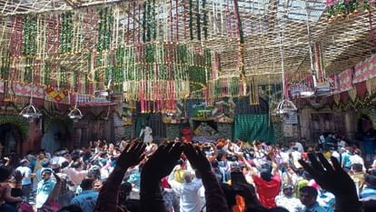 The order to extend the darshan time at Thakur Banke Bihari Temple is reserved.