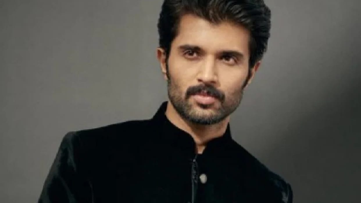 vijay deverakonda spy thriller film vd 12 next shooting schedule start on 28 april in Vizag Gowtam Tinnanuri