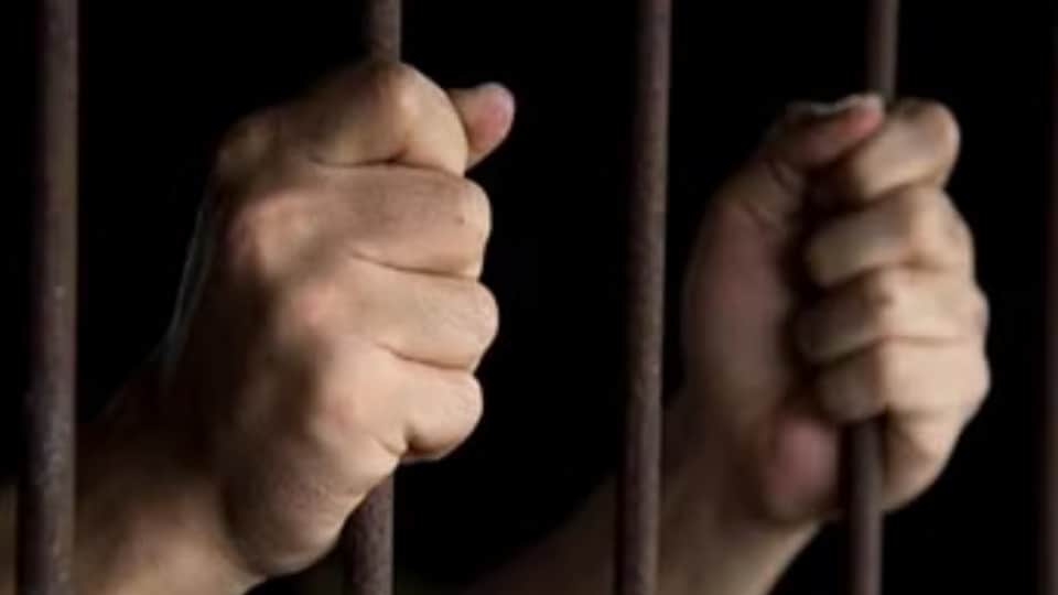 Pakistani prisoner dies under suspicious circumstances in Kot Bhalwal Jail.