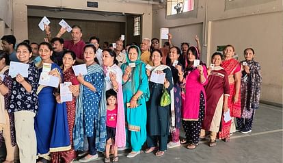 Loksabha Election 2024: 61 percent voting on eight loksabha seats in Uttar Pradesh.