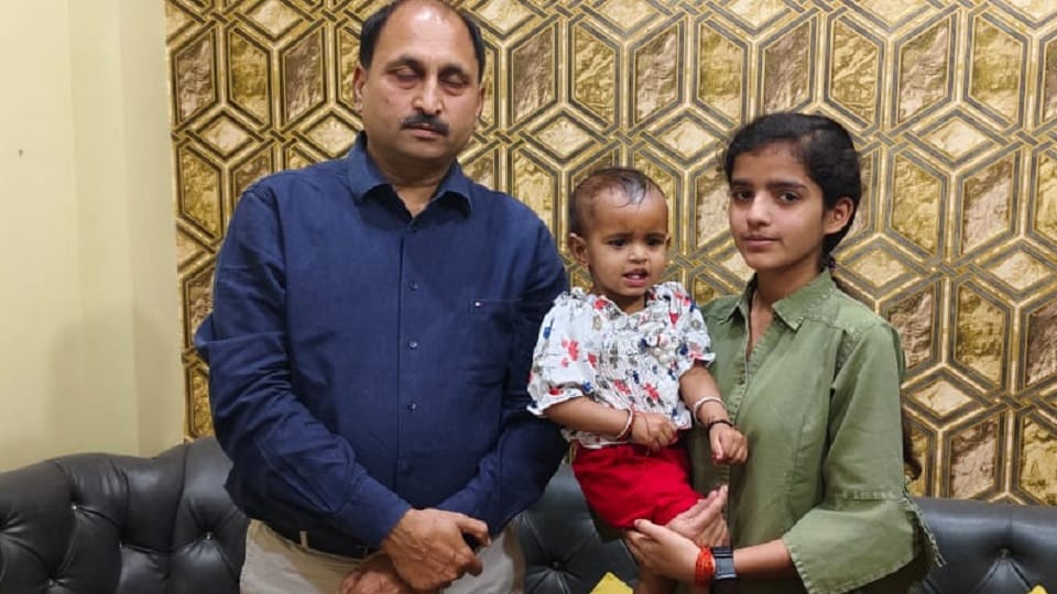Noida entrepreneurs come to meet Alexa Girls Nikita Vamika