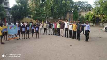 Sirohi News: रन फॉर वोट मैराथन से लोगों को मतदान के लिए किया प्रेरित, 26 अप्रैल को दूसरे चरण में होगा मतदान Sirohi News: Run for Vote Marathon inspired people to vote, second phase of voting will be held on 26th April