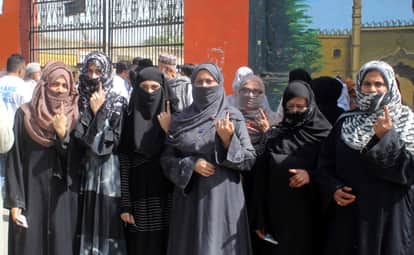 Rampur Seat: Fate of six candidates captured in EVM, 55.75% voting in Rampur, less votes than last election