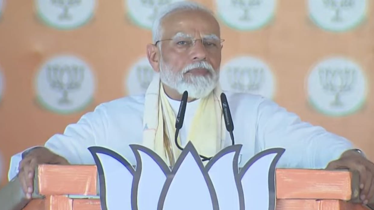Pm Narendra Modi election rally in Bareilly and Shahjahanpur today