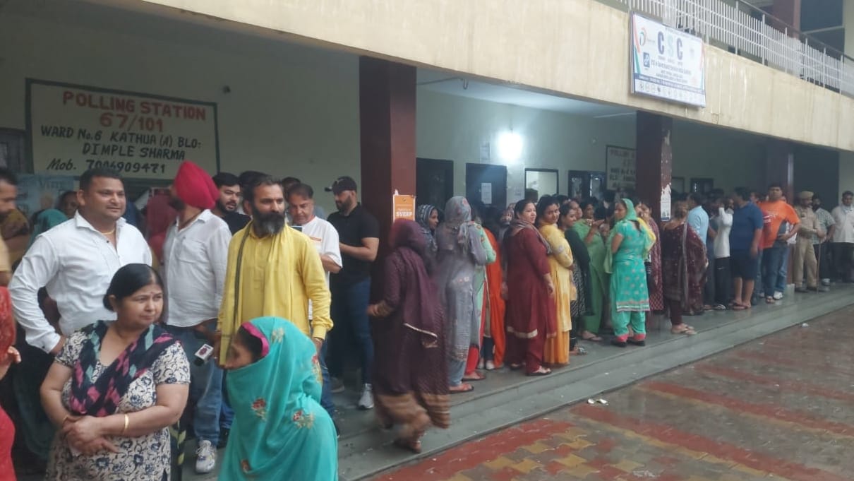 Udhampur Lok Sabha election : Voting continues in Udhampur seat amid strong winds and rain