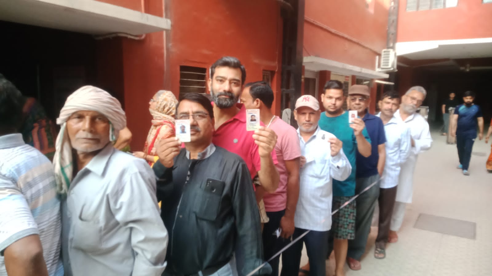 Uttarakhand Lok Sabha Election 2024 Phase 1 Voting Today on five seats Voters enthusiasm photos