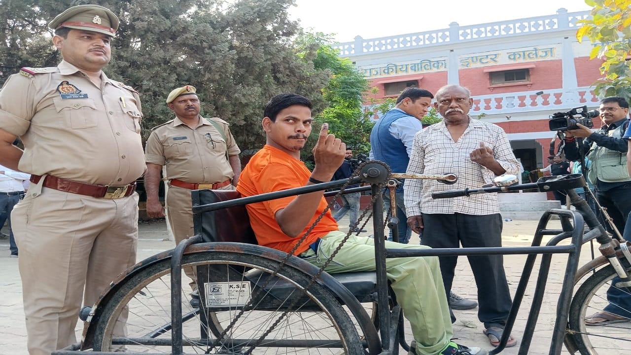 Lok Sabha Phase 1 Election voting Voters appealed to vote in Pilibhit