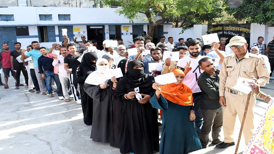 Election 2024: People voted in large numbers even in violence areas in Banbhoolpura haldwani