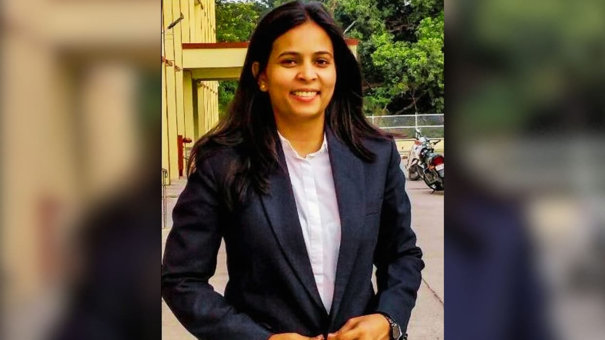 UPSC Topper Muslim girl Arfa usmani Success story in varanasi