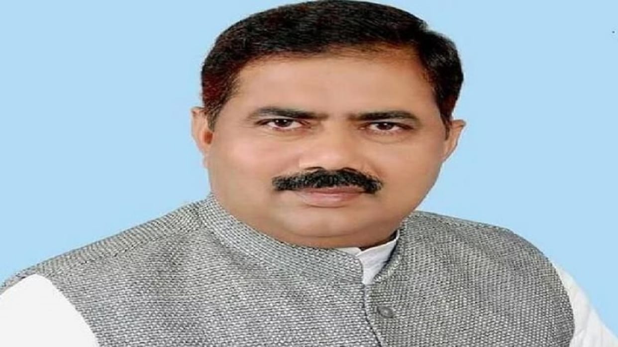 FIR lodged against Samajwadi Party star campaigner ataur rahman in Bareilly